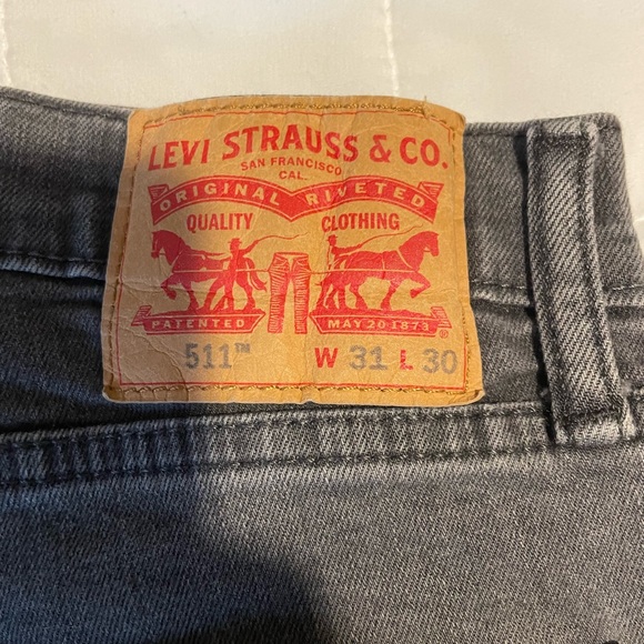 Levi’s 511 31x30 - Picture 2 of 2